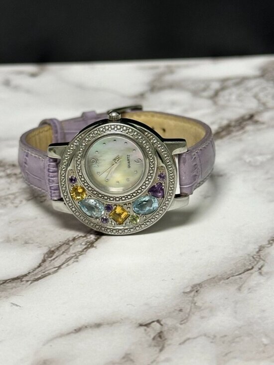 Rhinestone Watch Women Silver Tone Mother of Pearl Dial Leather Band New Battery